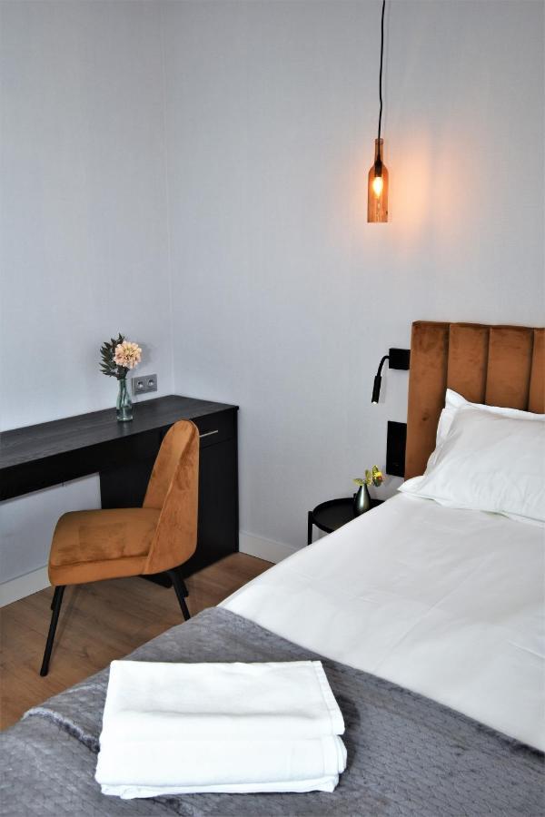 Patio Riverfront Aparthotel Gdansk Exterior photo