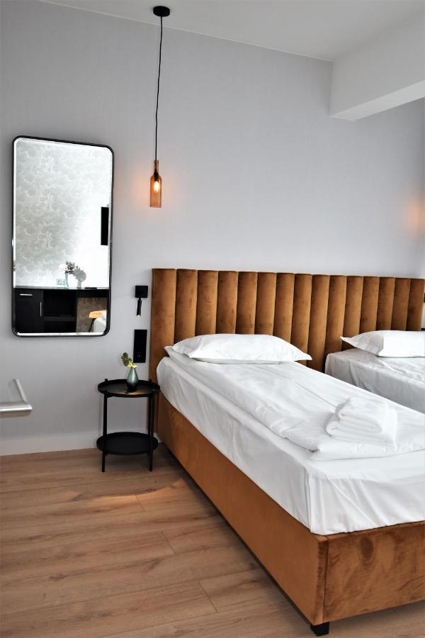 Patio Riverfront Aparthotel Gdansk Exterior photo