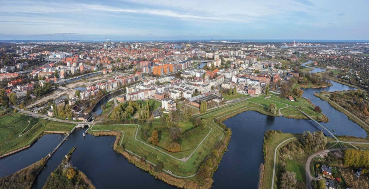Patio Riverfront Aparthotel Gdansk Exterior photo